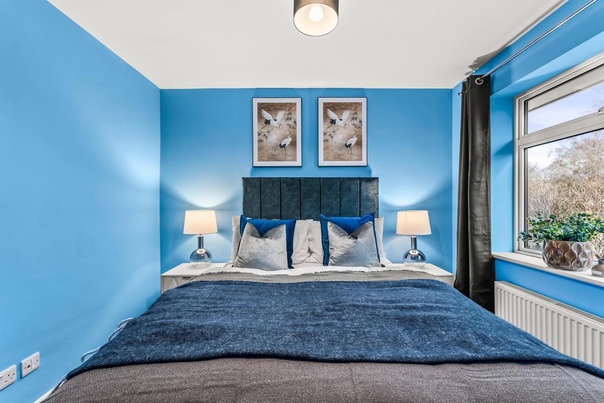 Elegant Retreat In Cheltenham - Garden & Parking Included Экстерьер фото
