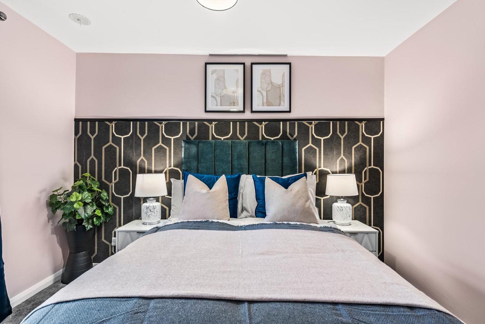 Elegant Retreat In Cheltenham - Garden & Parking Included Экстерьер фото
