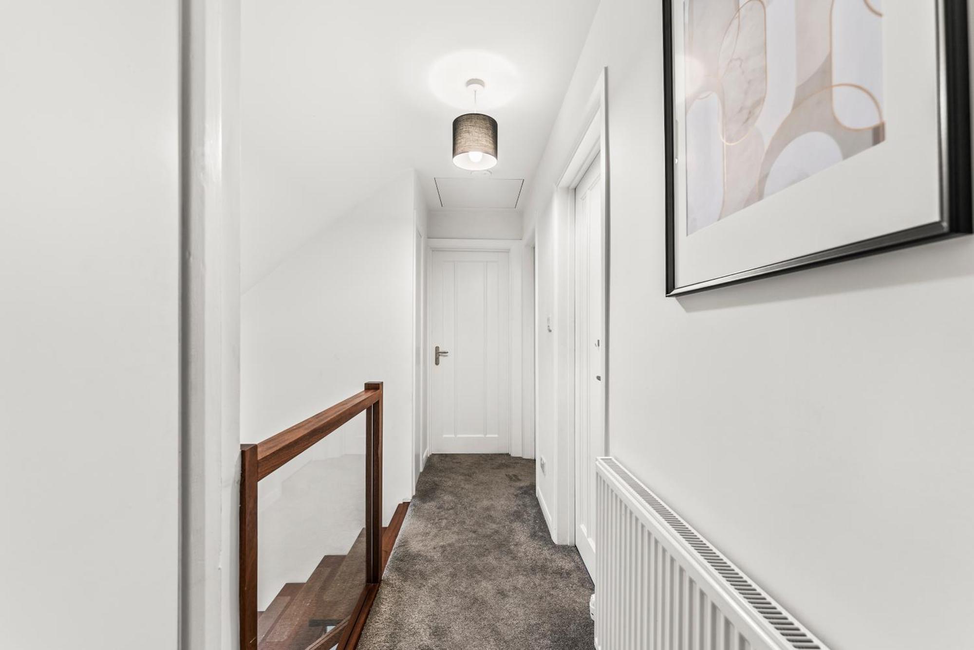 Elegant Retreat In Cheltenham - Garden & Parking Included Экстерьер фото