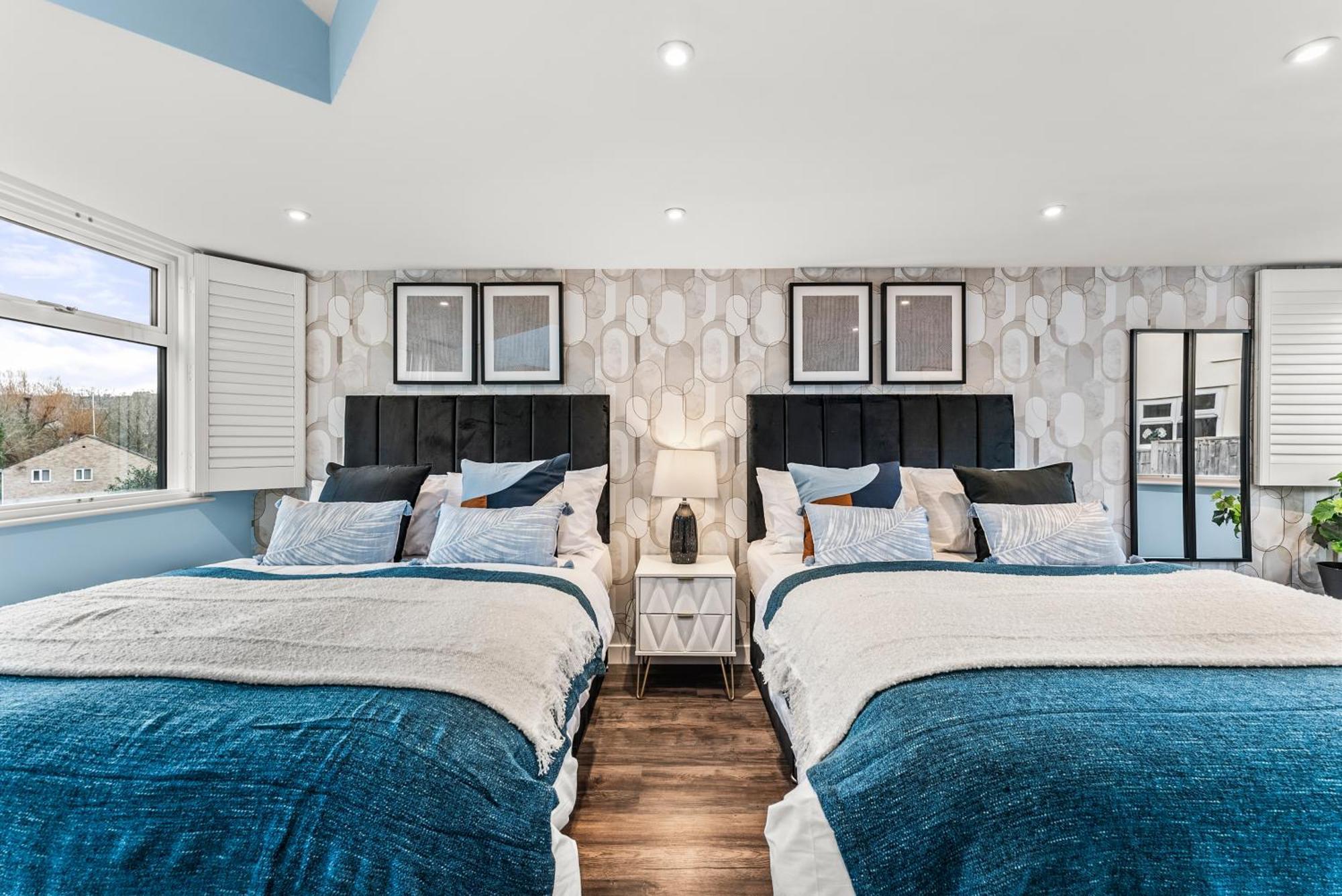 Elegant Retreat In Cheltenham - Garden & Parking Included Экстерьер фото