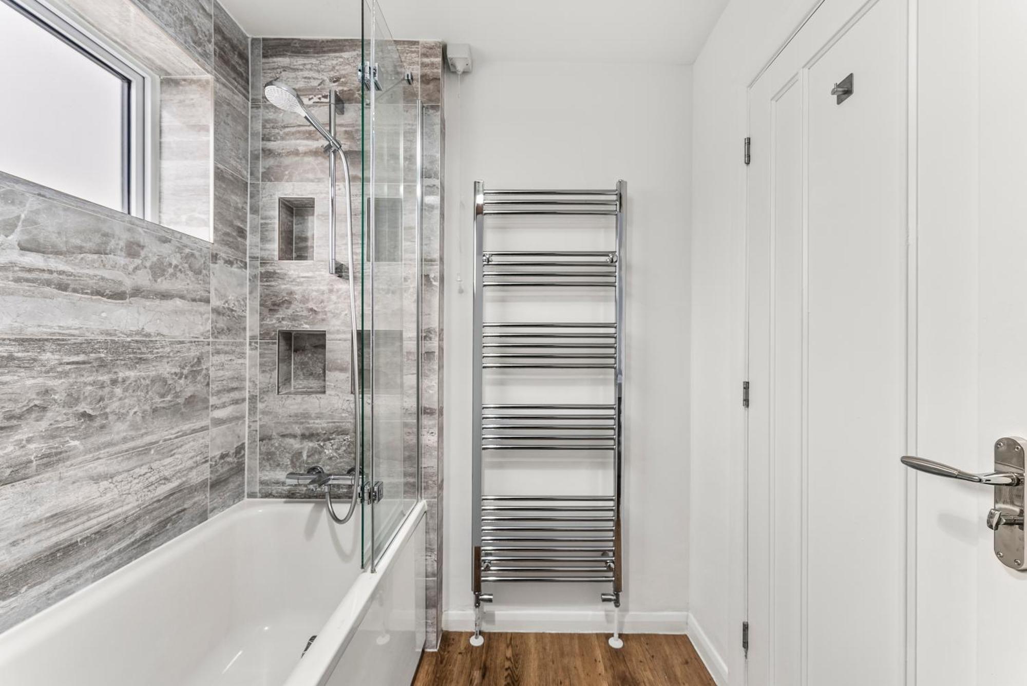 Elegant Retreat In Cheltenham - Garden & Parking Included Экстерьер фото